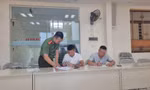 Thực hư tin 'vẽ lá cờ Tổ quốc lên tường nhà bị cán bộ phường bắt xóa'