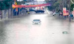 Mưa lớn khiến nhiều nơi ở Gia Lai, Kon Tum thành 'ao'