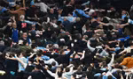 Đội nhà thua Man City, người hâm mộ Tottenham vẫn ăn mừng đầy hả hê