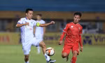 Bị treo giò 8 trận, Văn Quyết vẫn giành Vua phá lưới nội V-League 2023