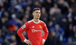 Siêu sao Ronaldo yêu cầu rời MU ngay lập tức
