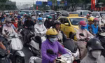 Đường Trường Chinh (quận Tân Bình) ùn ứ trong giờ cao điểm Ảnh: HH 