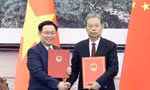 Chủ tịch Quốc hội Vương Đình Huệ đề nghị Trung Quốc triển khai hiệu quả xây dựng thí điểm cửa khẩu thông minh