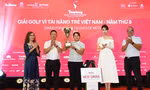 Nữ golfer 12 tuổi Nguyễn Bảo Châu vô địch Tiền Phong Golf Championship 2024
