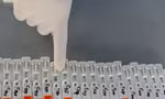 Test nhanh COVID-19 bán trôi nổi có thể cho kết quả âm tính giả