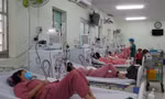 Mang âm nhạc, thức ăn miễn phí tới bệnh nhân chạy thận nhân tạo