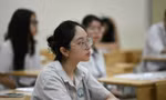 Đổi mới thi tốt nghiệp THPT 2025: Học sinh 'choáng' bởi ngữ liệu mới trong đề thi