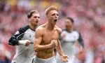 Sunderland trở lại Ngoại hạng Anh nhờ bàn thắng phút bù giờ của cầu thủ 19 tuổi 