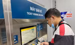 Mua vé tự động đi metro TPHCM bị trả lại tiền liên tục, người dân cần lưu ý gì?