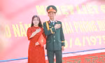 Người dân Bình Định xuống phố check-in, lưu giữ khoảnh khắc đáng nhớ trong ngày lịch sử