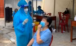 Công tác xét nghiệm tầm soát trên địa bàn TP Quy Nhơn. Ảnh: Trương Định