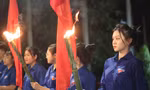 Bình Định đồng loạt thắp nến tri ân các anh hùng liệt sĩ tại 106 nghĩa trang, đài tưởng niệm