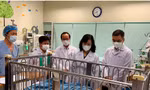 Bộ trưởng Bộ Y tế Đào Hồng Lan thăm bệnh nhi bị bác sĩ từ chối cấp cứu vì chưa đóng viện phí