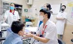 Bất ngờ căn bệnh hành hạ cậu bé 8 tuổi suốt 5 năm, phát hiện ra đã 'ăn' lên nền sọ