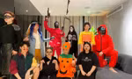 Hari Won cùng hội bạn nổi tiếng "bung xõa" đón Halloween, netizen tìm Trấn Thành "đỏ mắt"