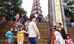 Người dân cố đô Huế trẩy hội du Xuân