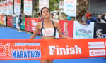 Hồng Lệ chấn thương vẫn vô địch 21 km tại Tiền Phong Marathon 2022