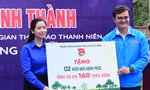 Tặng công trình thắp sáng đường quê, không gian thể thao thanh niên tại Tuyên Quang