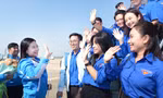Chuyến bay vang vọng 'Sứ mệnh thanh niên' đưa đại biểu về dự Đại hội Đoàn toàn quốc XII