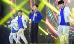 'Anh thanh niên' Huy R khuấy đảo đêm nhạc Thanh niên công nhân - Lan tỏa năng lượng tích cực