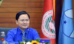 Anh Nguyễn Anh Tuấn tại buổi điện đàm với lãnh đạo T.Ư Hội LHTN Campuchia. Ảnh: Xuân Tùng