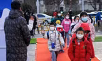 Trung Quốc: Nhiều lớp học phải đóng cửa vì COVID-19, cúm, virus nôn mửa