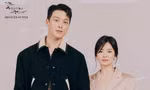 Song Hye Kyo lộng lẫy trong buổi họp báo phim mới nhưng bị netizen phát hiện chi tiết lạ