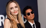 Angelina Jolie tìm bác sĩ thẩm mỹ cho Pax Thiên