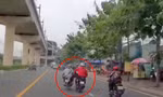 Lấy lời khai người đạp ngã nam thanh niên đi xe máy ở TPHCM 