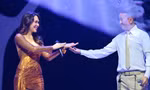 Là giọng ca đình đám bậc nhất V-pop nhưng Mỹ Tâm vẫn 'e ngại' khi song ca với 'người tình âm nhạc' Đàm Vĩnh Hưng