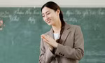 'Hoa hậu tri thức' Lương Thùy Linh sơn sửa trường học, truyền động lực học tập cho học sinh vùng cao