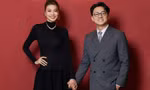 Tình tứ như nhạc trưởng Trần Nhật Minh, không rời bà xã Thanh Hằng nửa bước khi dự sự kiện