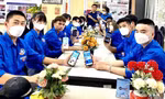 Đoàn viên ĐH Sư phạm Thể dục thể thao cập nhật thông tin trên Phần mềm quản lý đoàn viên