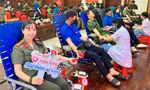 Nữ đại úy công an năng nổ trong công tác vận động hiến máu tình nguyện 