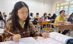 Học sinh lớp 12 năm nay đang tích cực chuẩn bị cho các kỳ thi mang tính chất bước ngoặt ảnh: Hà Linh 
