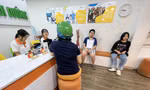Học sinh kiểm tra đầu vào để xếp lớp theo trình độ ở một trung tâm ảnh: Quỳnh Anh 