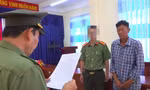 Cơ quan ANĐT tống đạt các quyết định tố tụng với đối tượng Dương Hoàng Giang