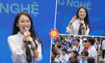 MC Khánh Vy giao lưu khiến teen mê tít, "nhả vía" thi đỗ tại Ngày hội tuyển sinh