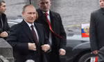 Tổng thống Nga Vladimir Putin và đội cận vệ. Ảnh: Getty Images.