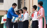 Bí thư thứ nhất T.Ư Đoàn Bùi Quang Huy dự lễ khai giảng tại trường Nguyễn Siêu