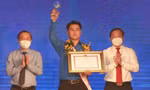 Chàng trai 18 tuổi đam mê thiện nguyện, là thủ khoa, công dân trẻ tiêu biểu TPHCM năm 2021