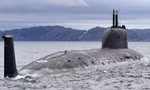 Tàu ngầm lớp Yasen của Nga mang tên Kazan ở Severomorsk, trên bờ biển Bắc Cực của Nga, ngày 1 tháng 6 năm 2021. Lev Fedoseyev\TASS\Getty Images