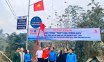 Sắc xanh thắp sáng đường biên