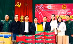 Tết ấm đến với người dân, học sinh huyện biên giới Nghệ An