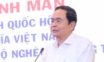 Chủ tịch Quốc hội thăm, tặng quà Tết tại Cần Thơ