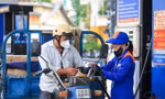 Giá xăng dầu tiếp tục giảm vào ngày mai?