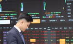 VN-Index đảo chiều ngoạn mục 'phút 89'
