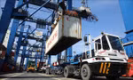 Có hiện tượng hàng tàu 'găm' container để thổi giá cước phí? 
