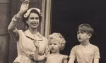 Hình ảnh chưa công bố về Nữ hoàng Elizabeth