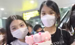 Nhịn ăn, vay nợ để đi xem show BlackPink ở Hà Nội